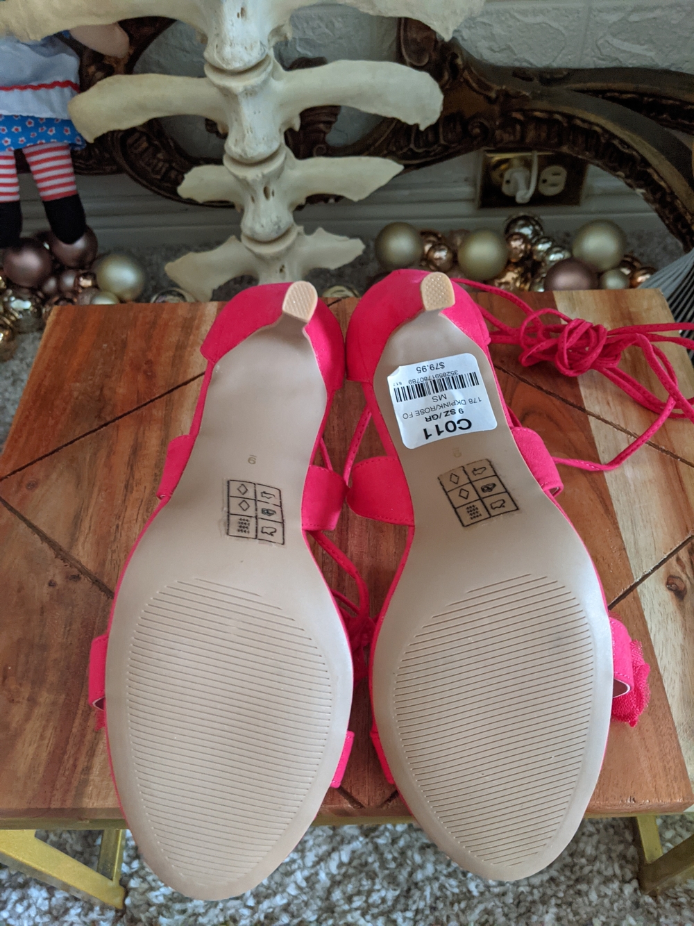 Le Chateau Hot Pink Floral Lace-Up Heeled Sandals - Picture 4 of 5